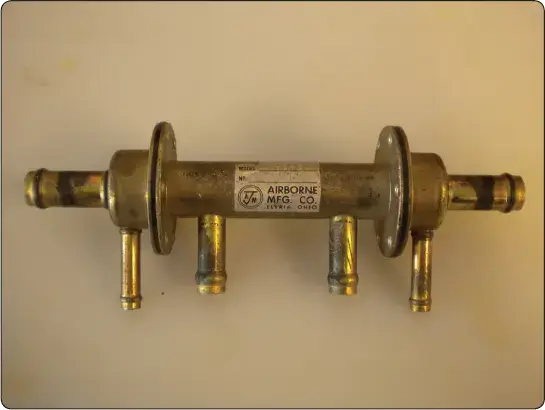 Manifold assembly used to distribute and route pneumatic airflow in a multiengine aircraft deicing system